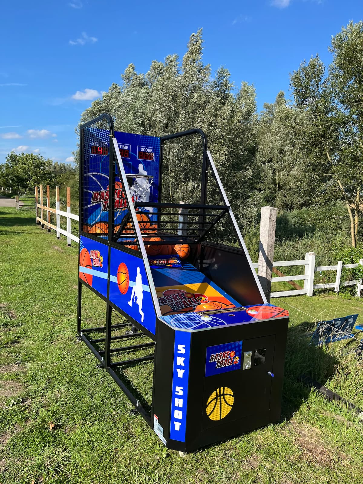 Basketbalmachine XXL op locatie - Uitjesthuis