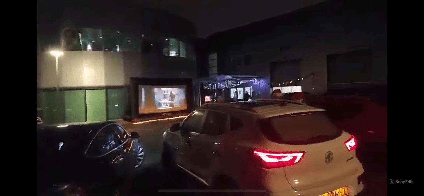 Drive - in bioscoop - Uitjesthuis